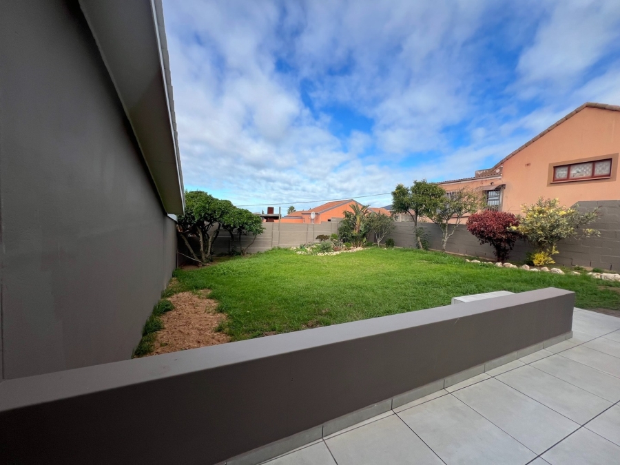 4 Bedroom Property for Sale in Vredenburg Western Cape